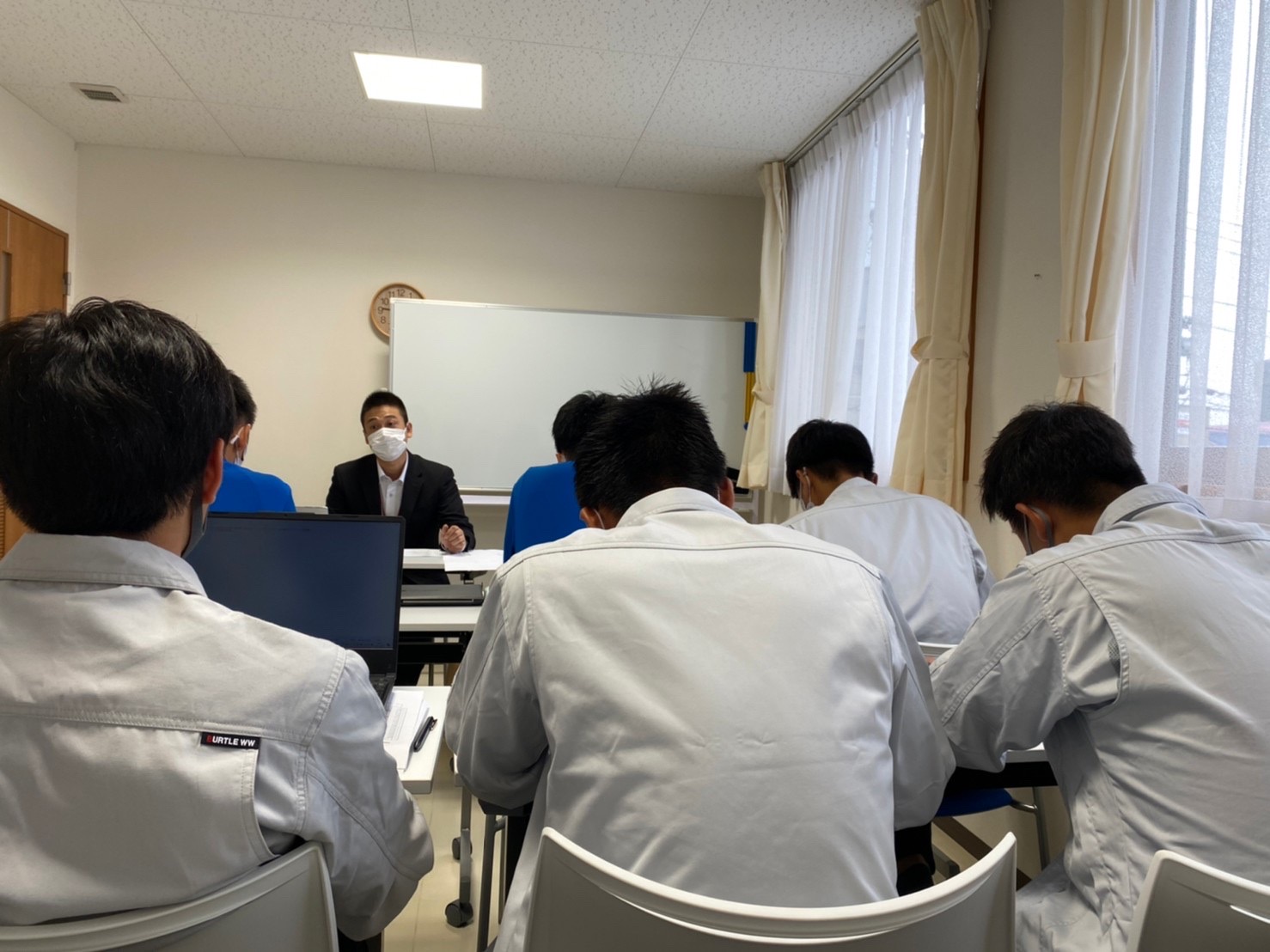 イオンローンの勉強をしました