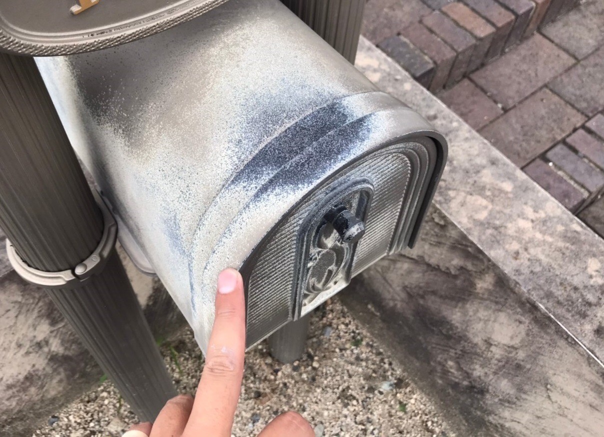 ポストの補修をさせていただきました📬